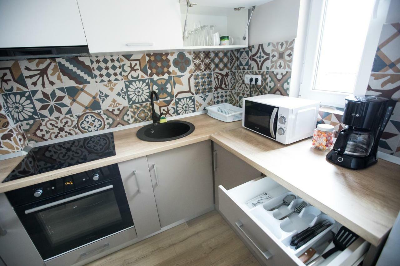 Sunshine Apartament Тиргу-Муреш Екстер'єр фото