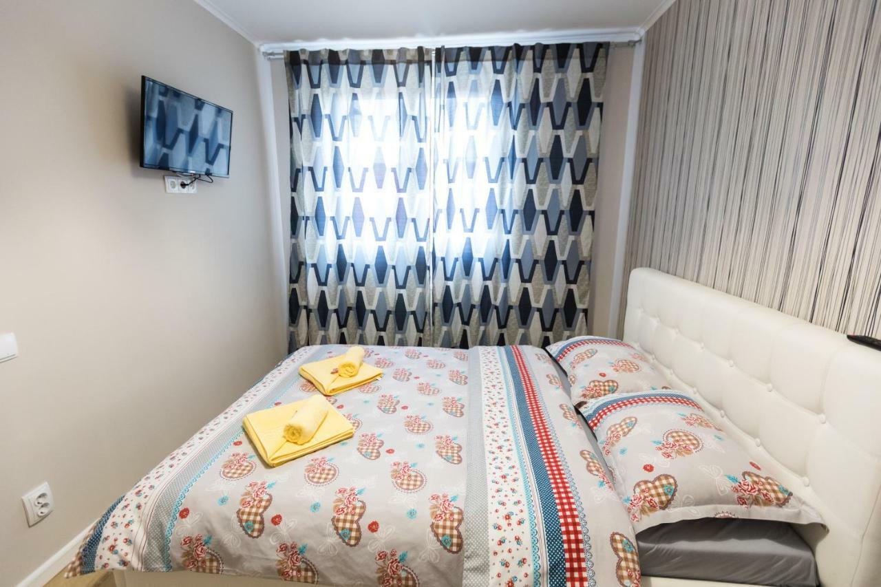 Sunshine Apartament Тиргу-Муреш Екстер'єр фото